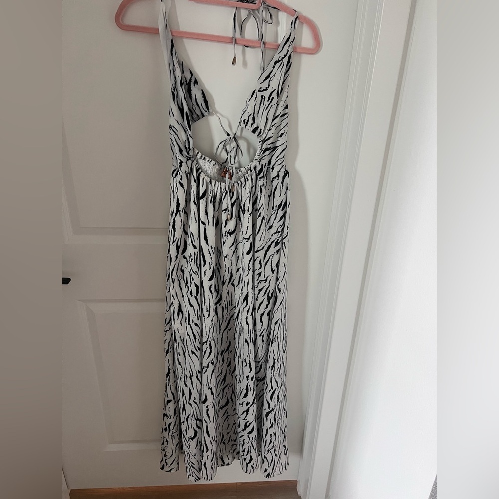 Zebra Print Maxi Cutout Halter Dress Size Medium - Picture 10 of 16